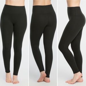 Essential leggings *Black*
